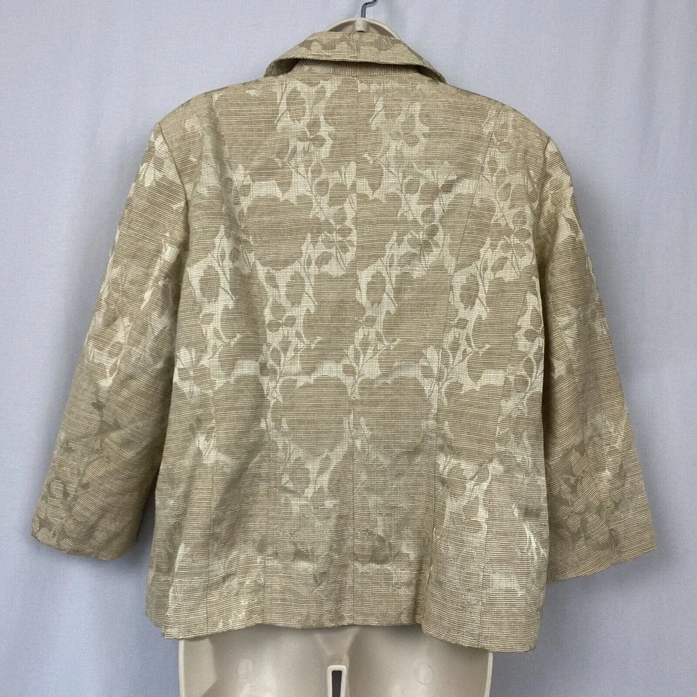 Chicos Blazer 2 Floral Jacquard Beige Lightweight Spring Summer Career Jacket - Picture 5 of 13